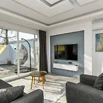 İslamlar 1 Bedroom Secluded With Private Pool Hot Tub קלקן