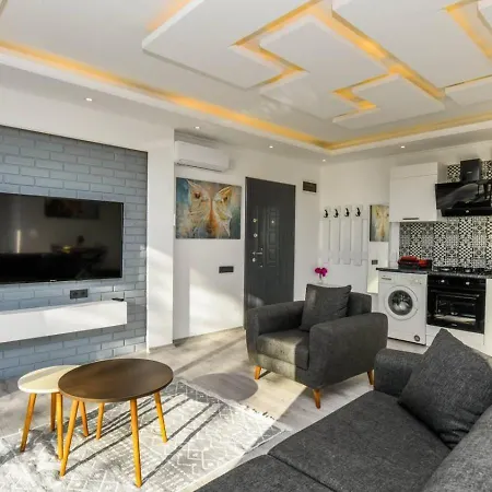 İslamlar 1 Bedroom Secluded With Private Pool Hot Tub Villa