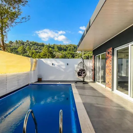 İslamlar 1 Bedroom Secluded With Private Pool Hot Tub Villa