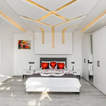 İslamlar 1 Bedroom Secluded With Private Pool Hot Tub Villa Kalkan
